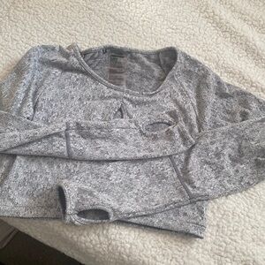 Gym shark long sleeve crop top